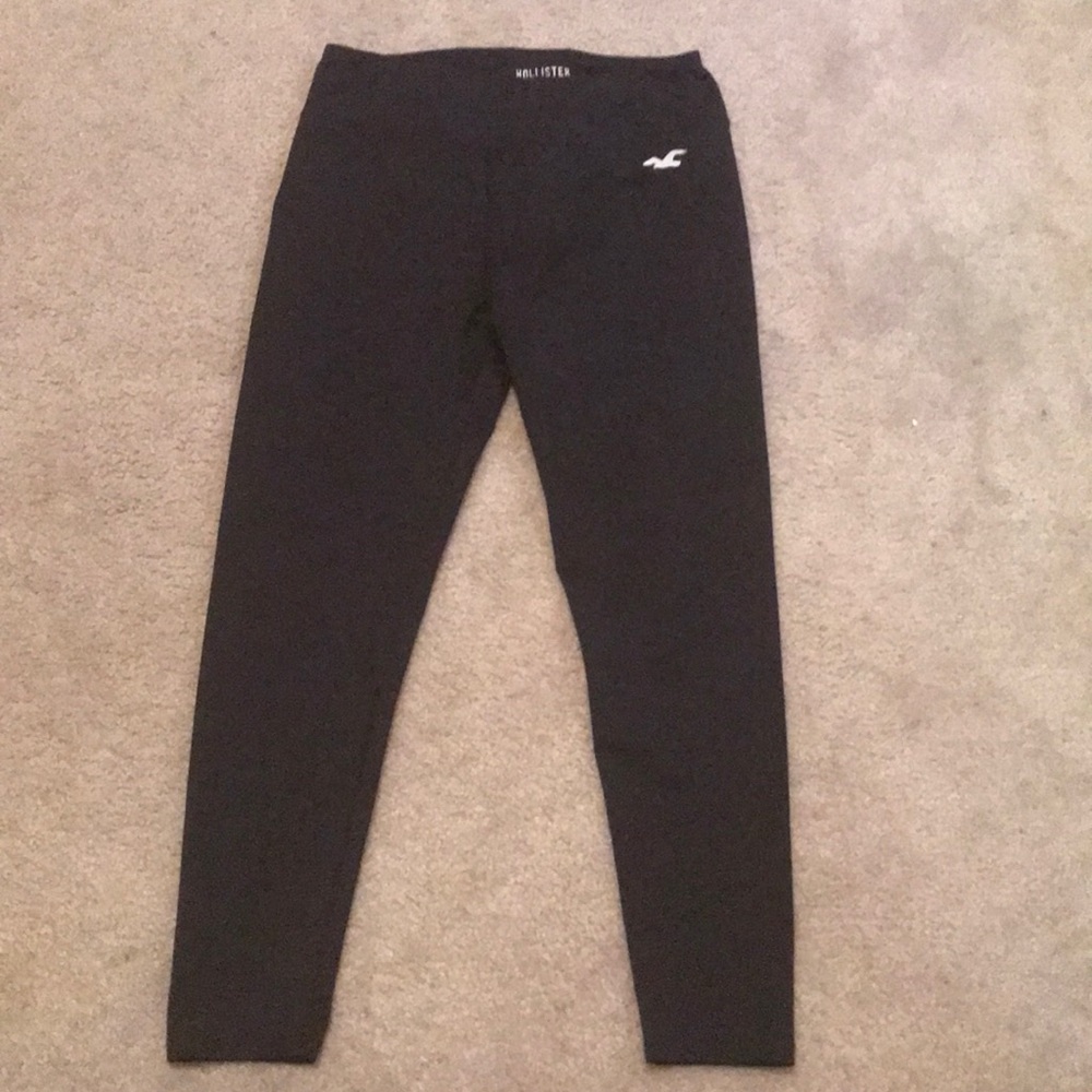 Black Hollister leggings